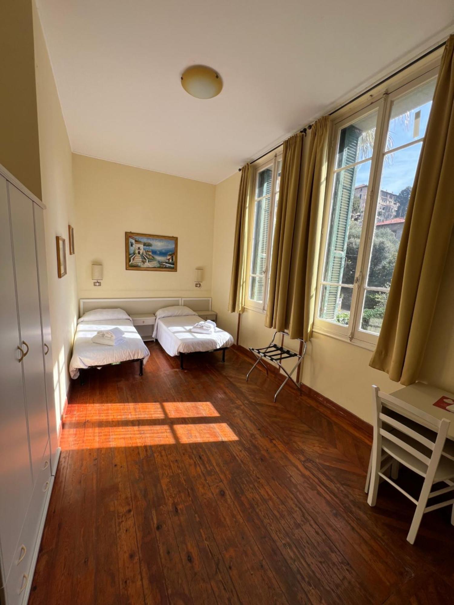 Hotel Petit Royal Ospedaletti Dış mekan fotoğraf