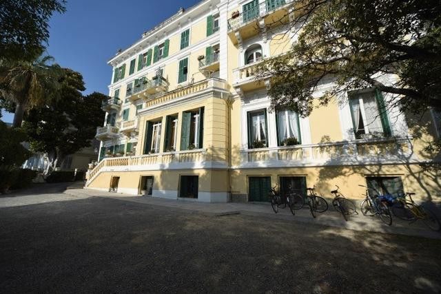 Hotel Petit Royal Ospedaletti Dış mekan fotoğraf